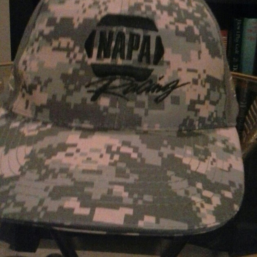 Men cap - Picture 2 of 3